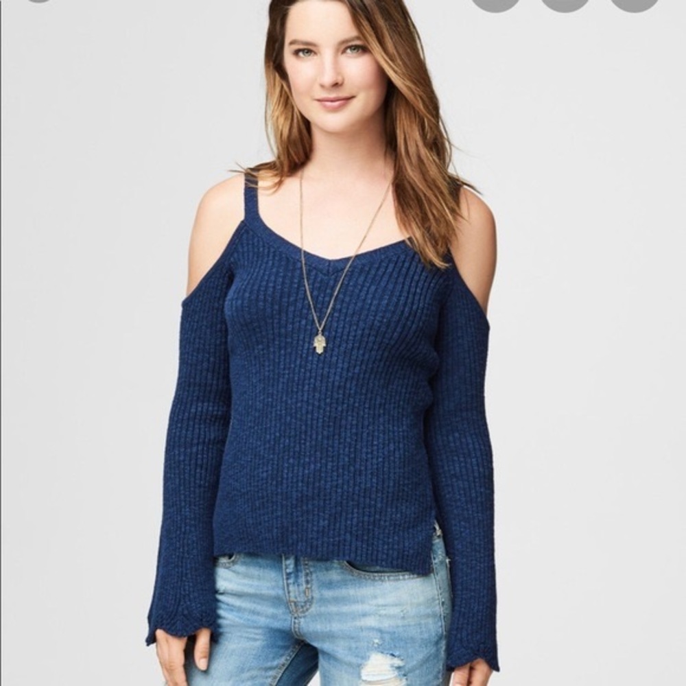Aeropostale Bell Sleeve Cold Shoulder Sweater